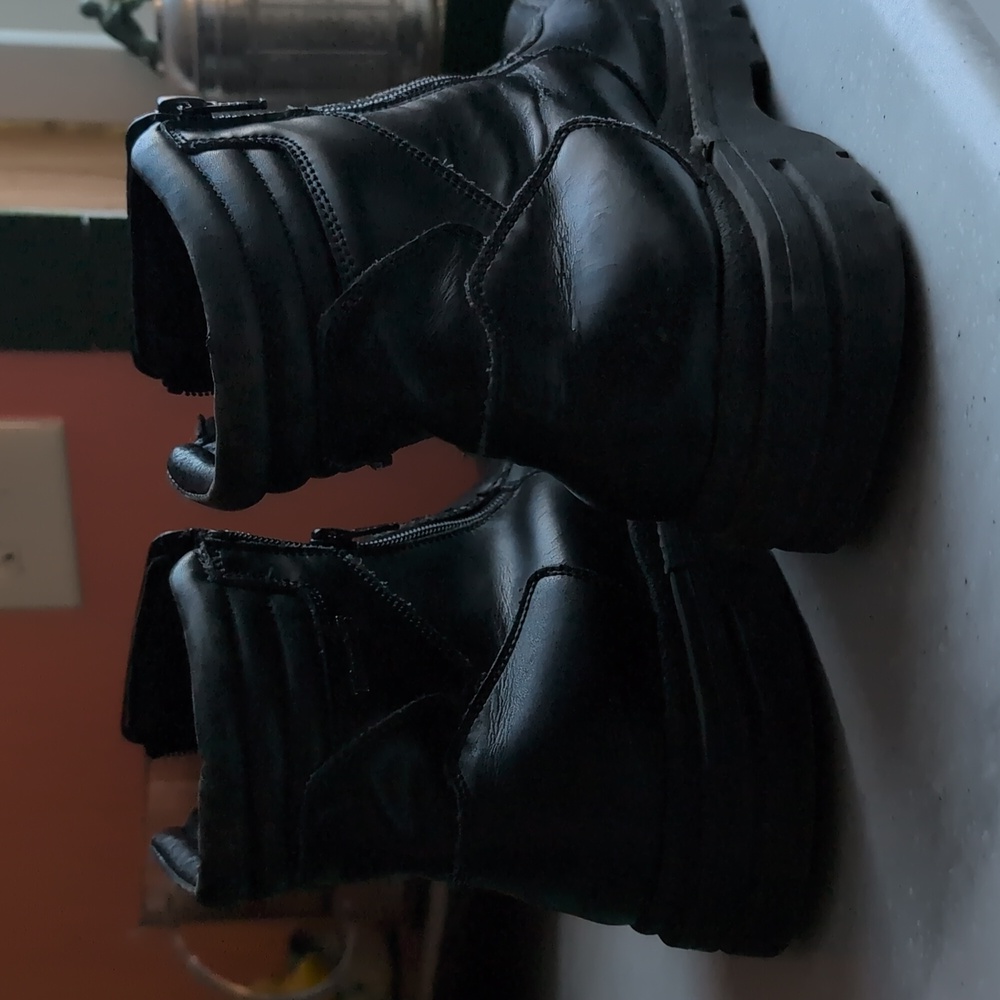 Atelier Noir - Black Leather Zipper Ankle Boots w/ Thinsulate  - Sz 11 Men's